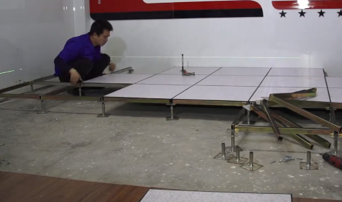 硫酸鈣防靜電地板​架空安裝.png